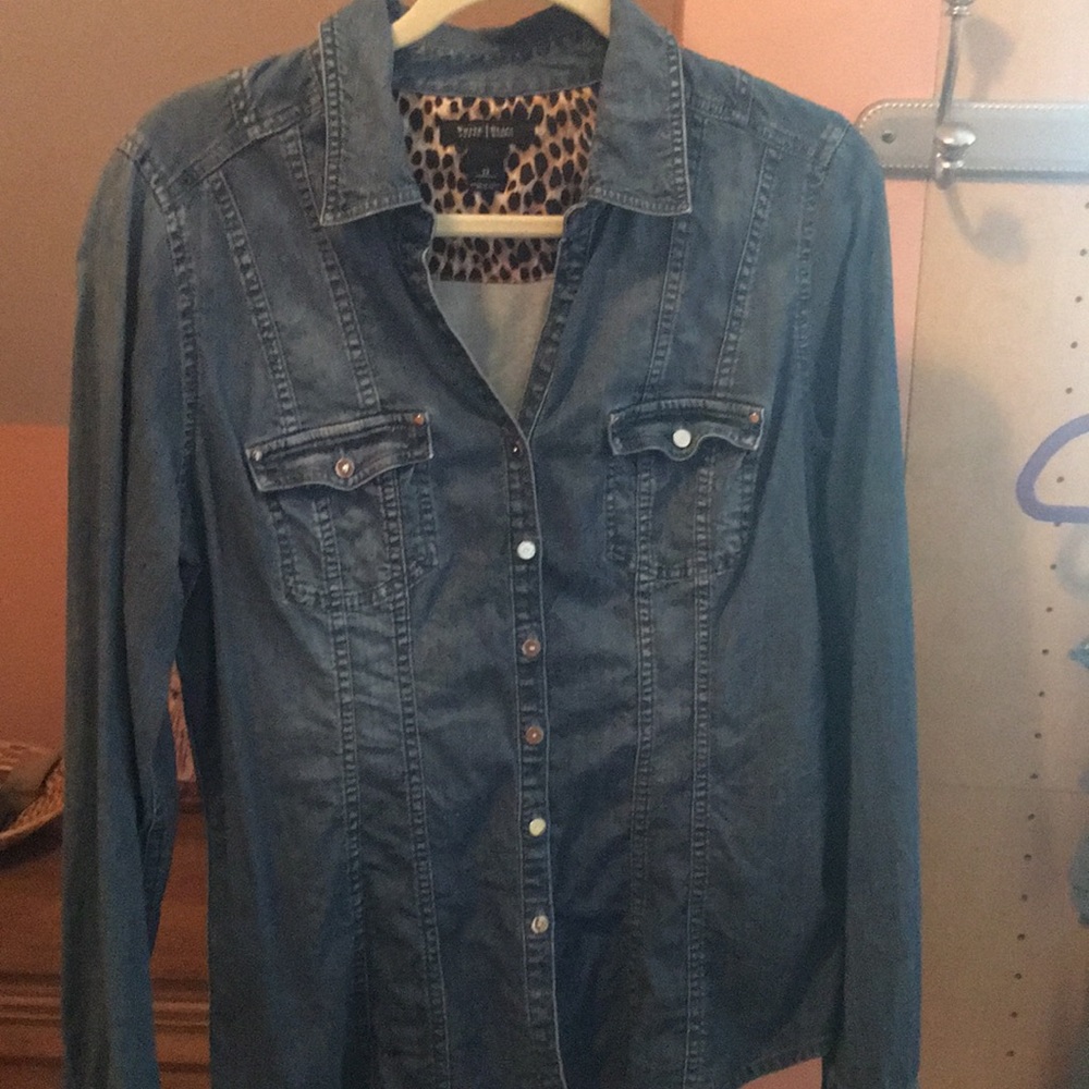 Light denim top- BHWM
